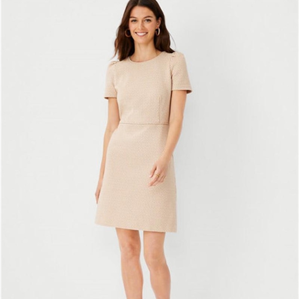 GEO FLARE DRESS WHISKEY CREAM